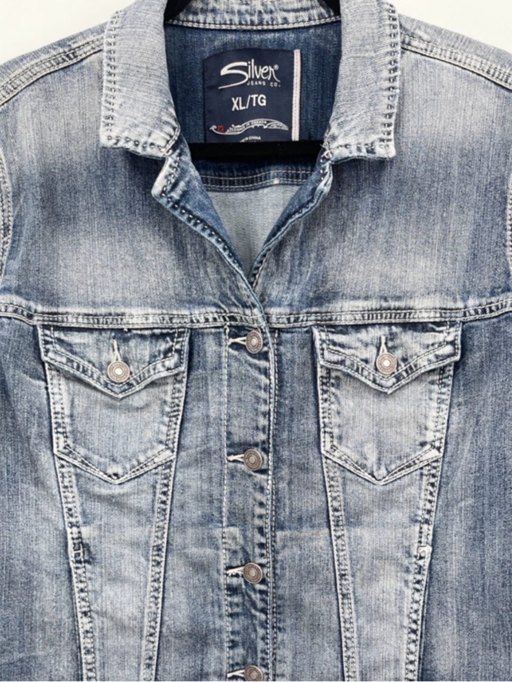 SILVER JEANS Faded Blue Denim Trucker Jacket - Picture 3 of 5